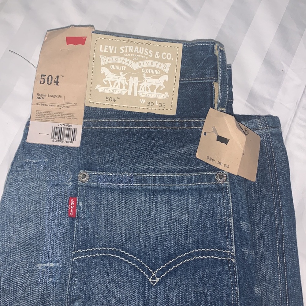 🔥BRAND NEW LEVI’S JEANS - Picture 3 of 3